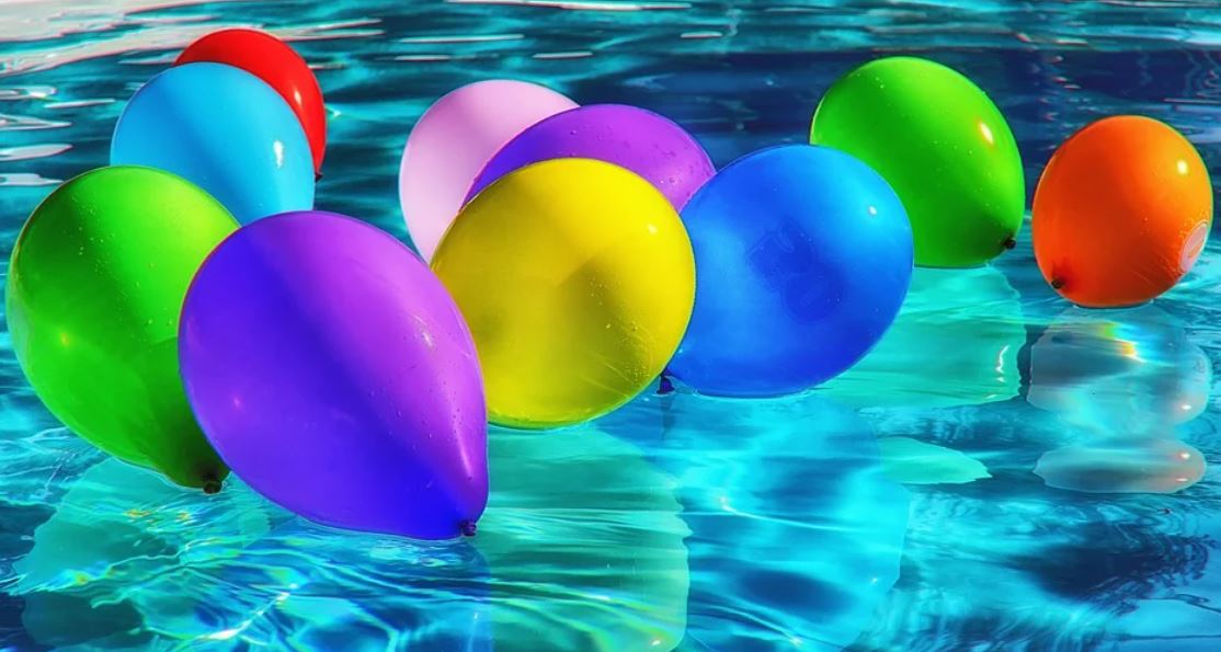 balony v bazénu